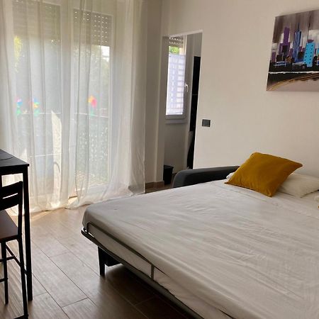 Apartament Moderno Ed Elegante Loft Con Balcone Mediolan Zewnętrze zdjęcie