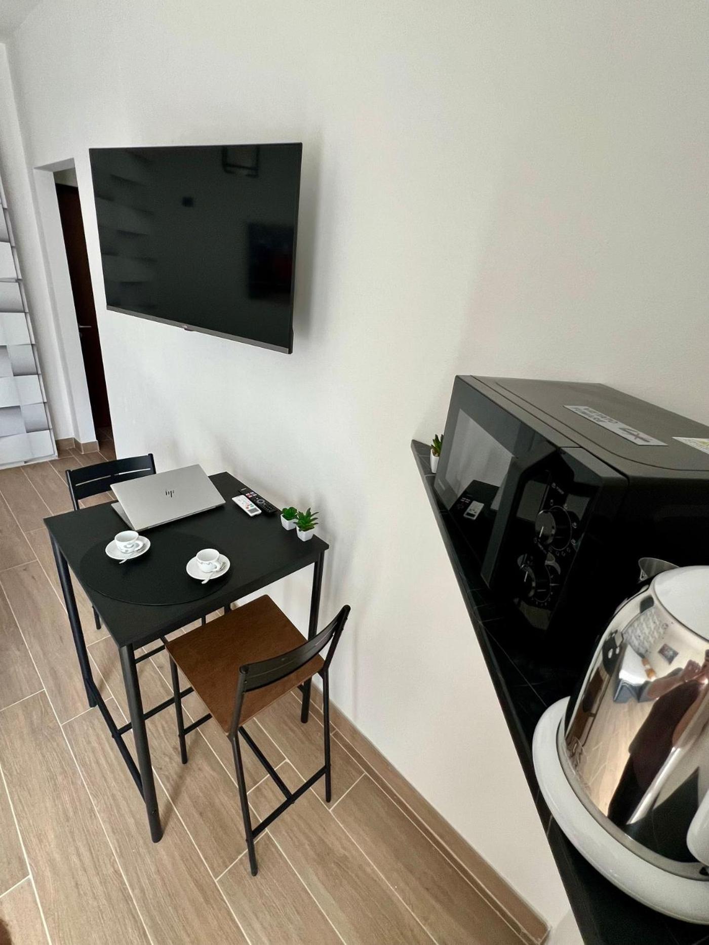 Apartament Moderno Ed Elegante Loft Con Balcone Mediolan Zewnętrze zdjęcie