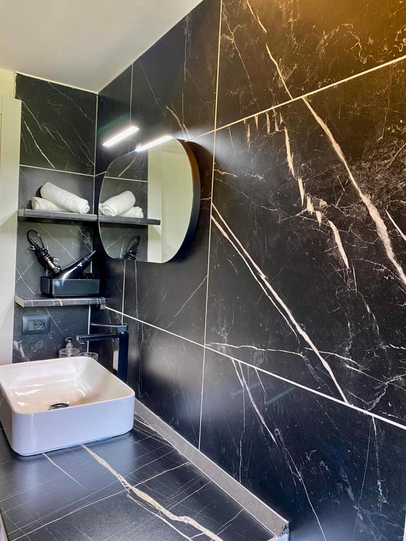 Apartament Moderno Ed Elegante Loft Con Balcone Mediolan Zewnętrze zdjęcie