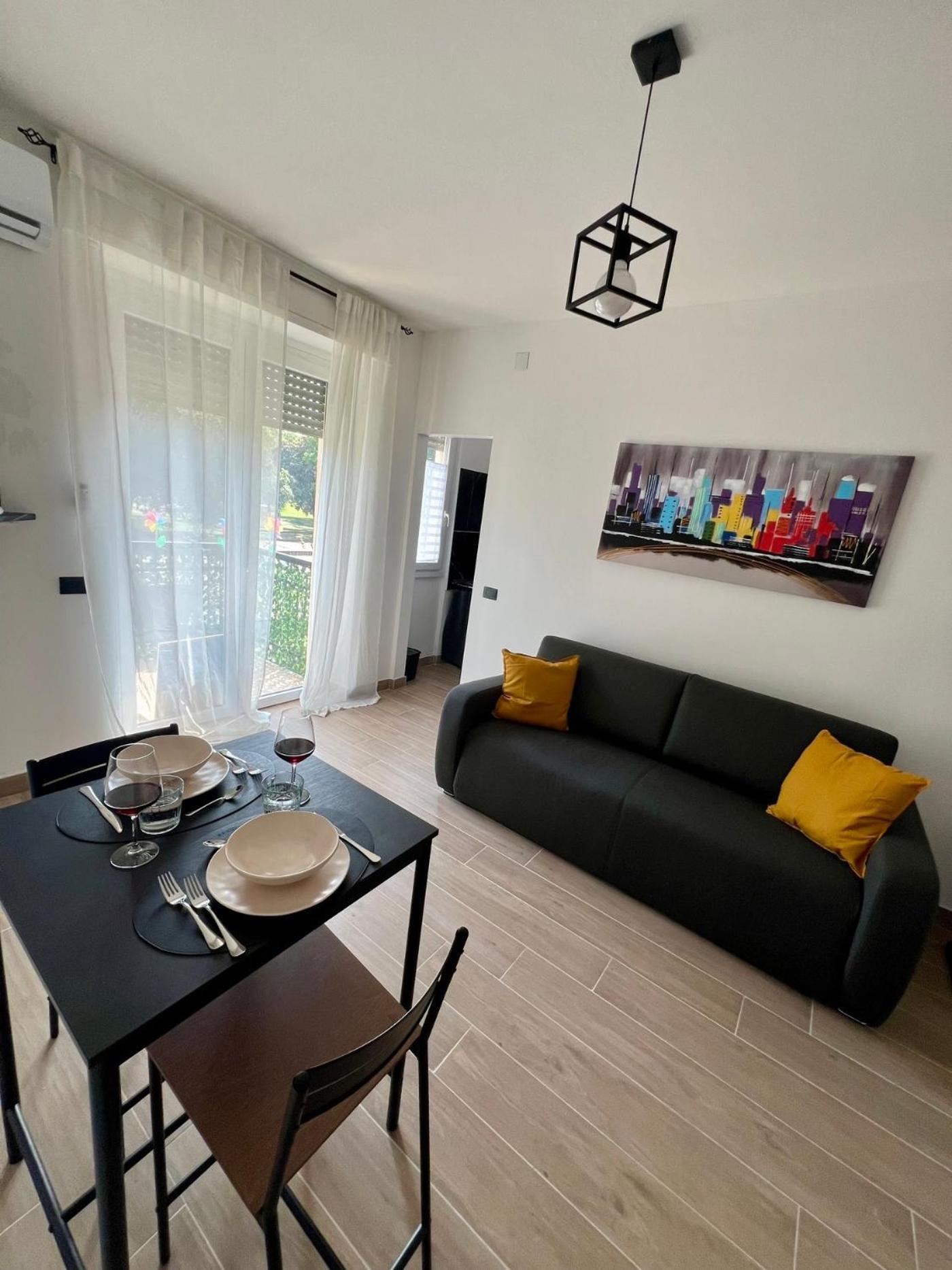 Apartament Moderno Ed Elegante Loft Con Balcone Mediolan Zewnętrze zdjęcie